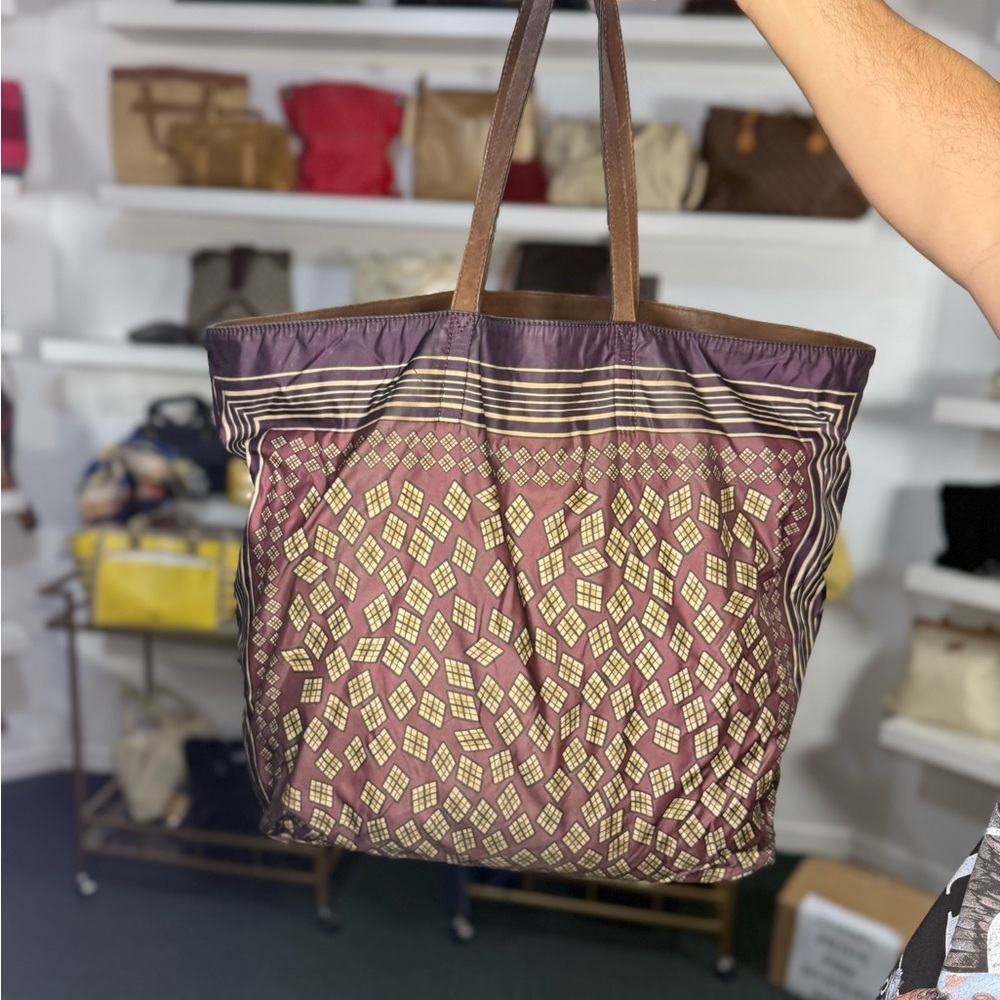 Burberry Tote